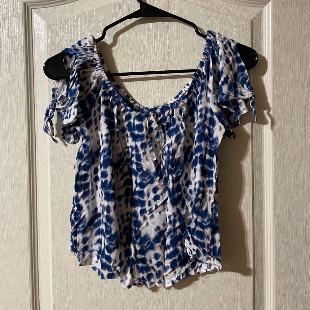Crop top 😍 (5/20) - Picture 2 of 3